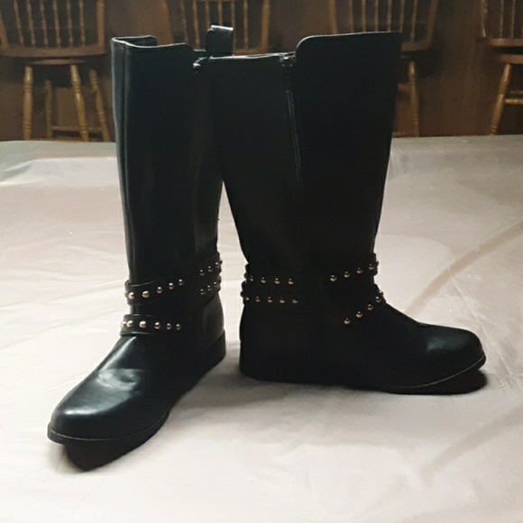 Piper Other - Piper youth girls black zip up studded boots